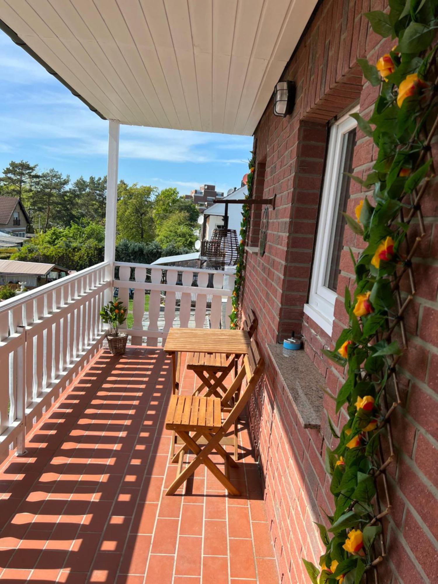 Elegante Apartment In Erftstadt Mit Balkon, Zentral, Bahnhof Nah, Phantasialand Bruehl Bei Cologne Exterior foto